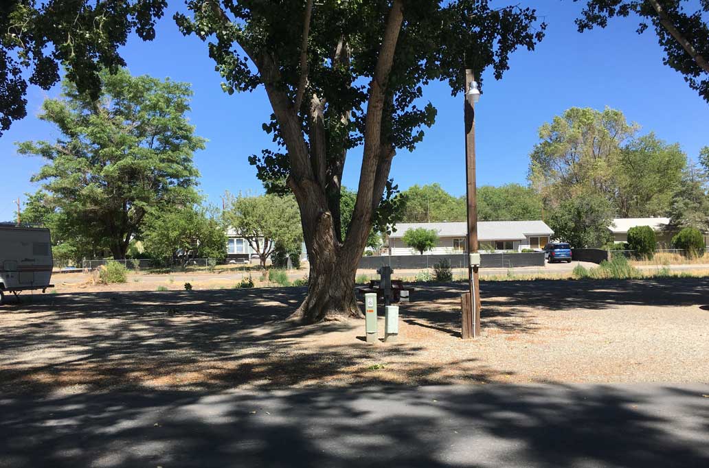 Home | Pioneer Mobile Home Ranch